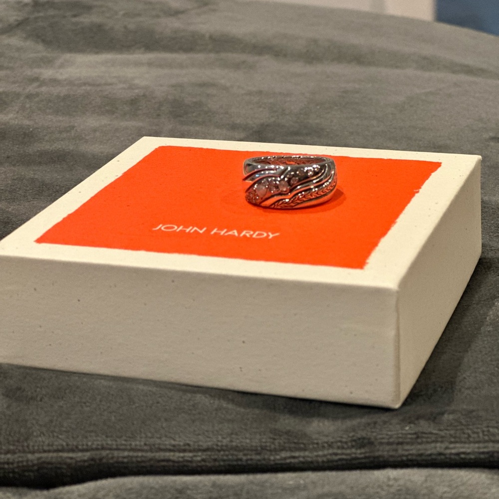 John Hardy Silver Lahar Ring with Diamonds size 7 new with box - Picture 2 of 12